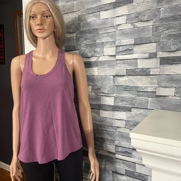 Lululemon" Tank Top - Picture 4 of 14